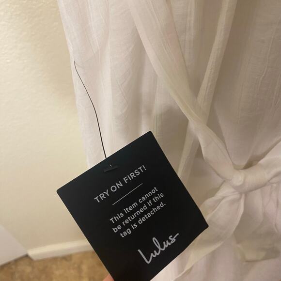 Lulus Angelic Outlook White 3D Floral Shift Halter Midi Dress Size XS NWT - Picture 6 of 7